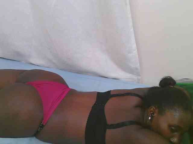 Dark-chocolate001 webcam