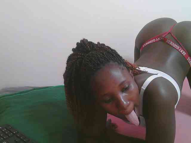 Dark-chocolate001 webcam