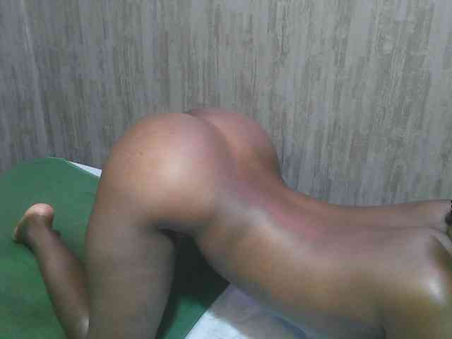 Dark-chocolate001 webcam