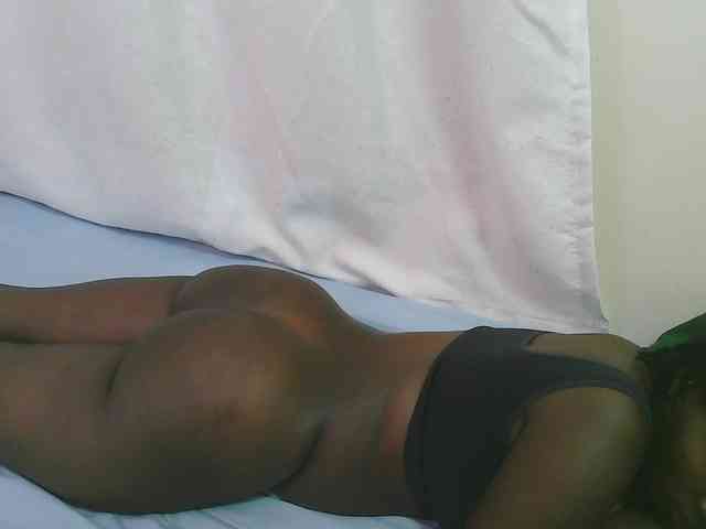 Dark-chocolate001 webcam