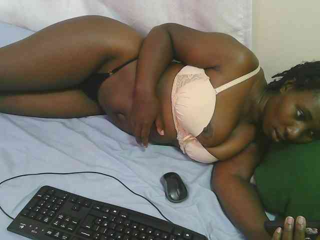 Dark-chocolate001 webcam