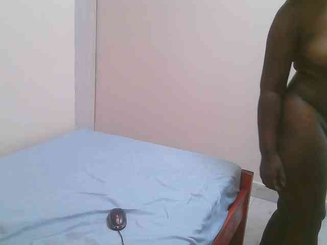 Dark-chocolate001 webcam