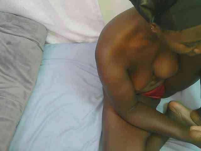 Dark-chocolate001 webcam