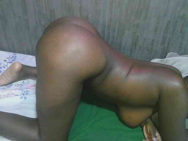 Dark-chocolate001 webcam