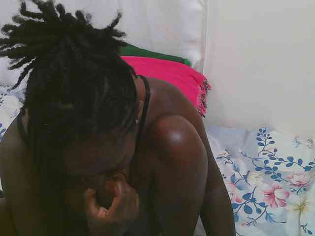 Dark-chocolate001 webcam