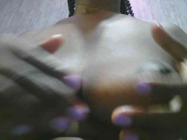 Dark-chocolate001 webcam