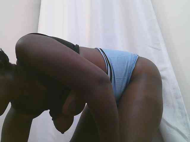 Dark-chocolate001 webcam