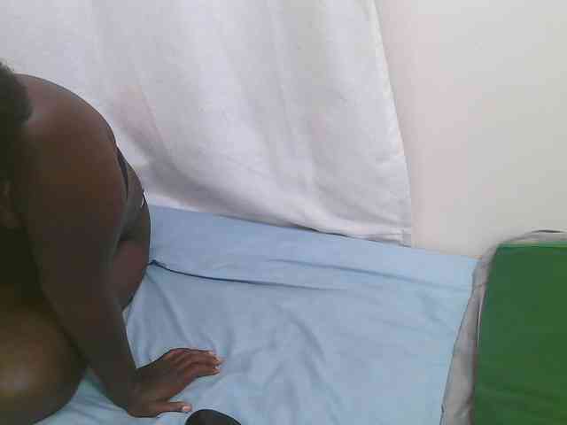 Dark-chocolate001 webcam