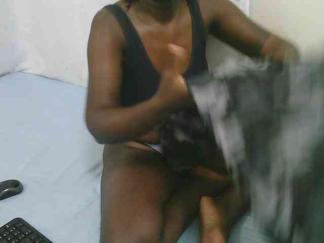 Dark-chocolate001 webcam