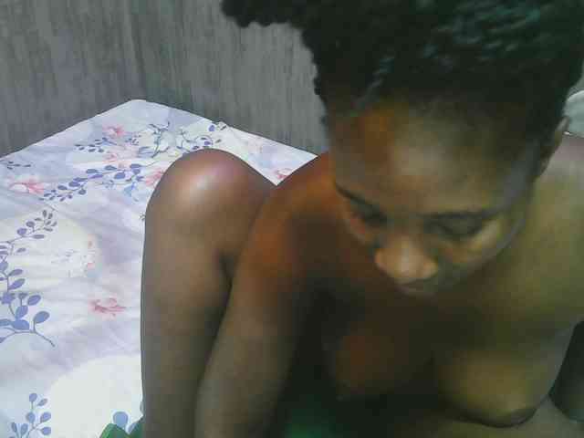 Dark-chocolate001 webcam