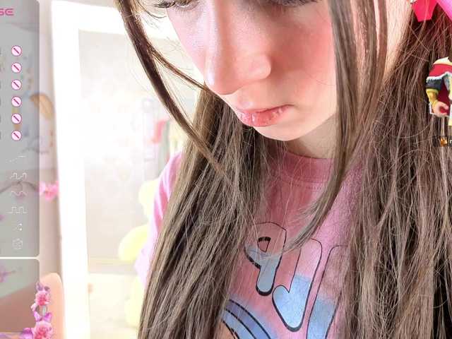 ViollaDream's BongaCams show and profile