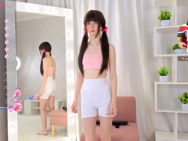 ViollaDream from BongaCams