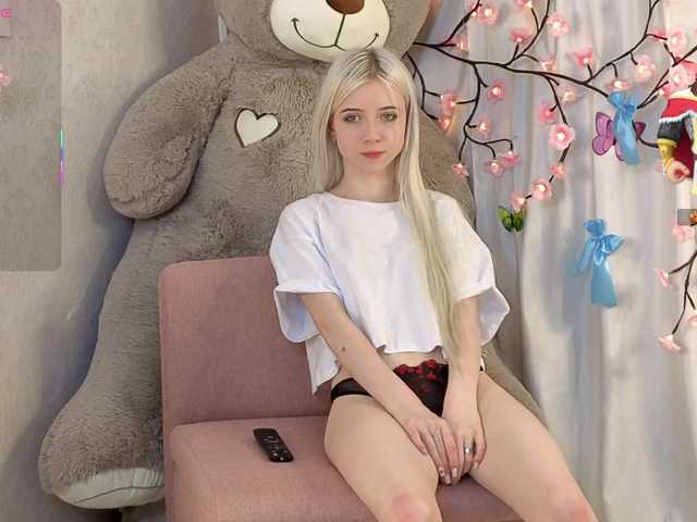 ViollaDream – webcam model profile photo