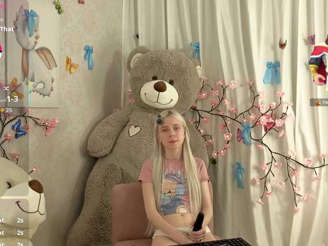 ViollaDream's BongaCams show and profile