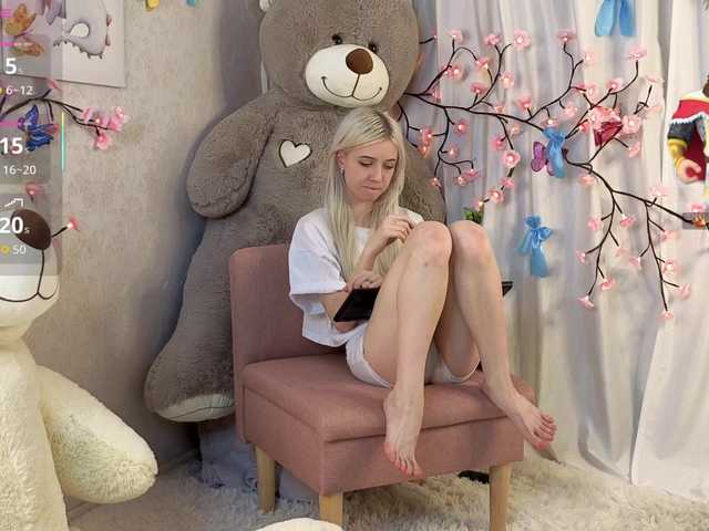 ViollaDream's BongaCams show and profile