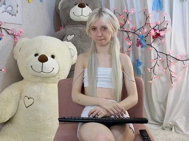 ViollaDream's BongaCams show and profile