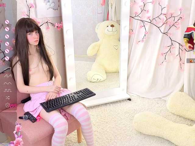 ViollaDream – webcam model profile photo