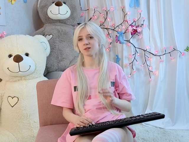 ViollaDream's BongaCams show and profile