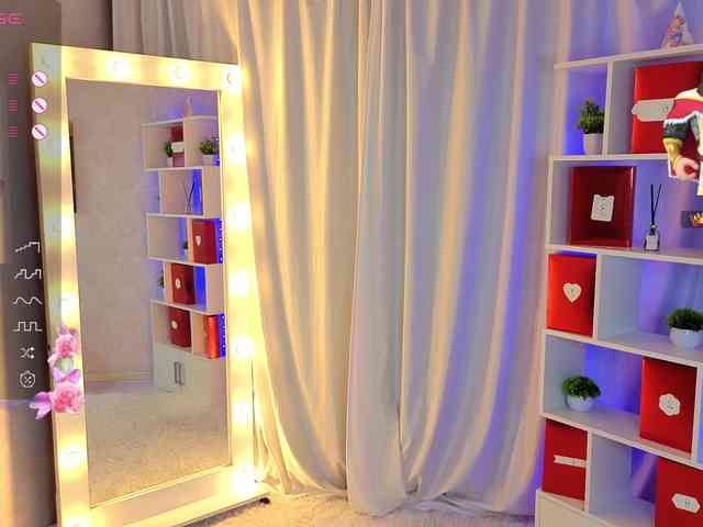 ViollaDream Live Webcam on BongaCams