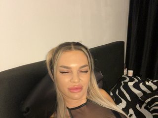 AmiraOfficialX Porn Show