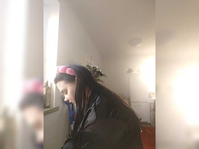 EulaSimmons's BongaCams show and profile