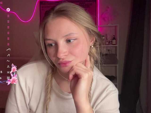 VictoriaMist's BongaCams show and profile