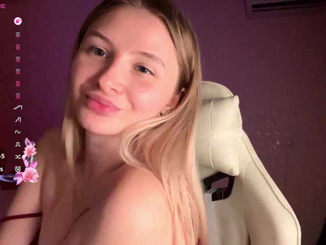 VictoriaMist's BongaCams show and profile