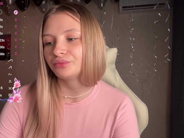 VictoriaMist's BongaCams show and profile