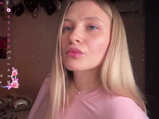 VictoriaMist's BongaCams show and profile