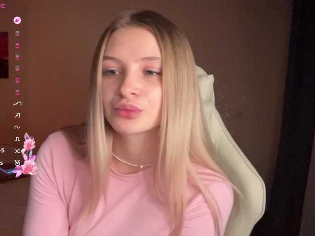 VictoriaMist's BongaCams show and profile