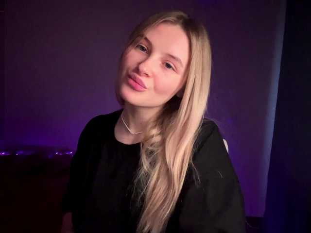 VictoriaMist live cam