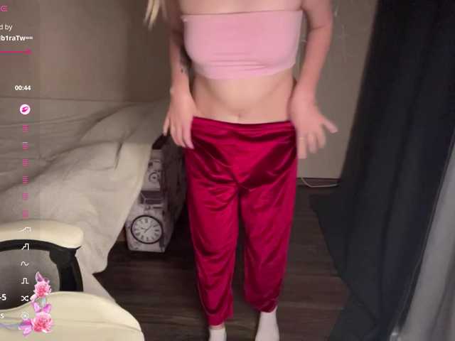 VictoriaMist's BongaCams show and profile