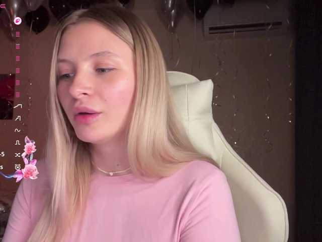 VictoriaMist's BongaCams show and profile