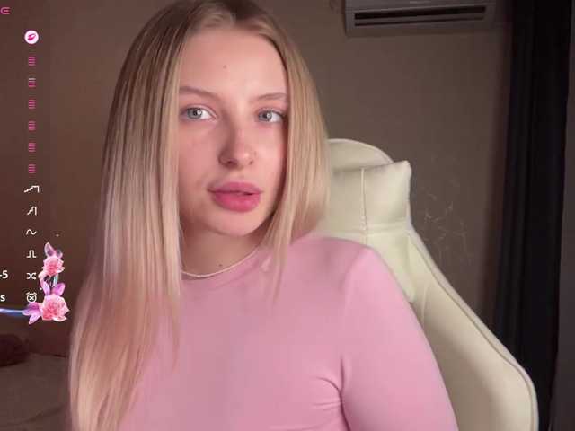 VictoriaMist's BongaCams show and profile