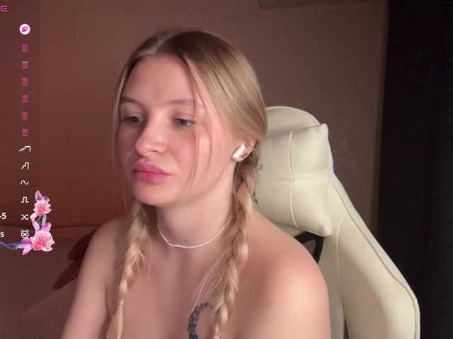 VictoriaMist's BongaCams show and profile