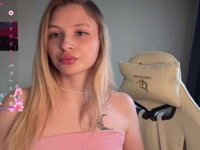 VictoriaMist's BongaCams show and profile