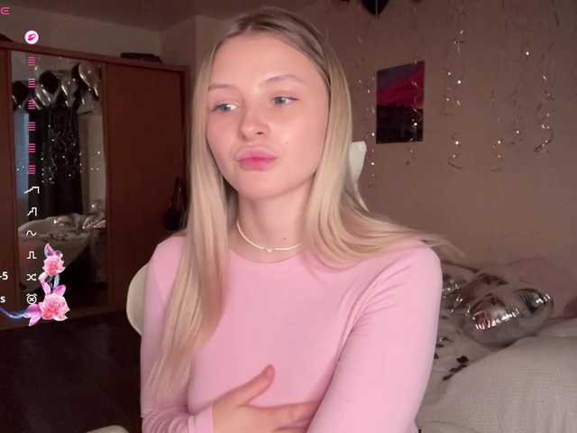 VictoriaMist's BongaCams show and profile