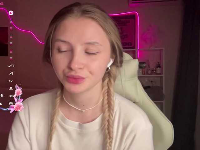 VictoriaMist's BongaCams show and profile