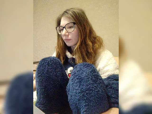 KittyMiracle's BongaCams show and profile