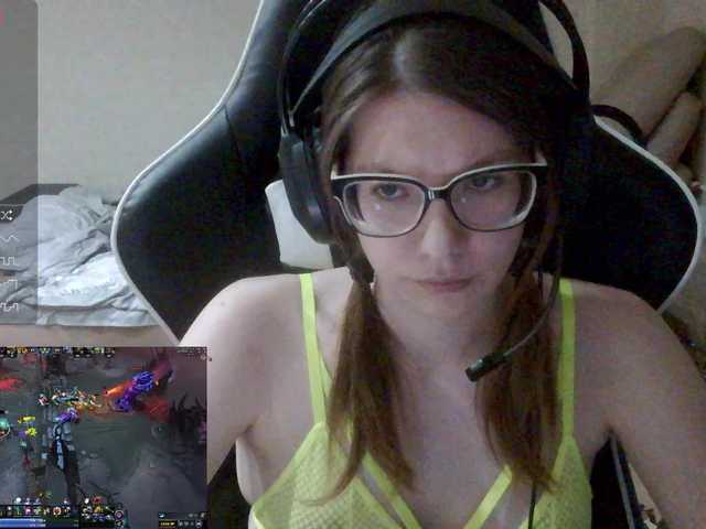 KittyMiracle's BongaCams show and profile