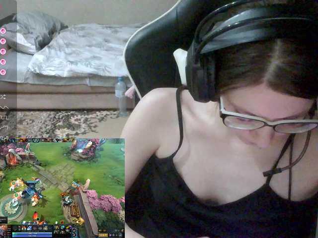 KittyMiracle's BongaCams show and profile