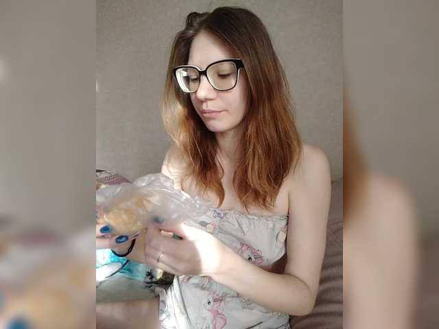 KittyMiracle's BongaCams show and profile