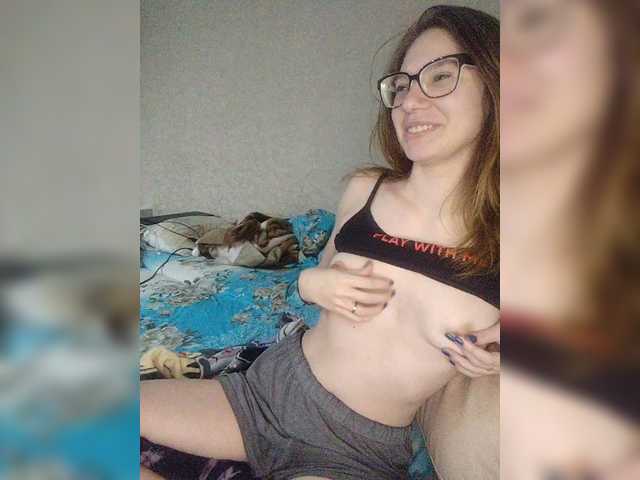 KittyMiracle's BongaCams show and profile