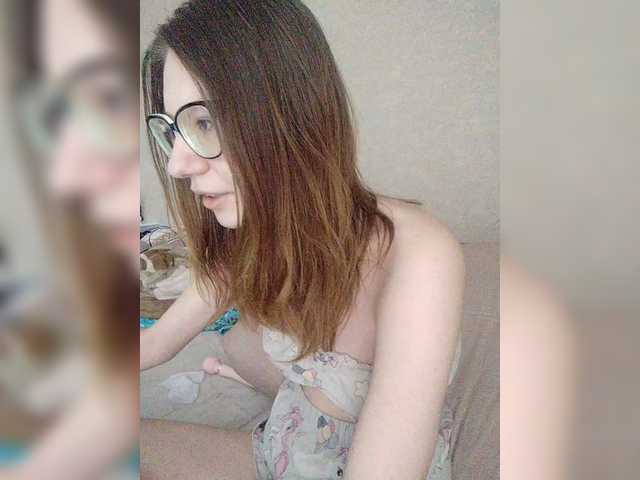 KittyMiracle's BongaCams show and profile