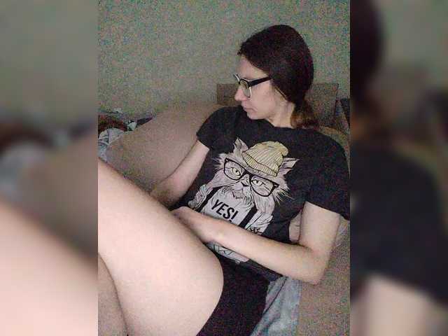 KittyMiracle's BongaCams show and profile