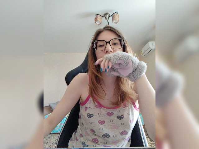 KittyMiracle's BongaCams show and profile