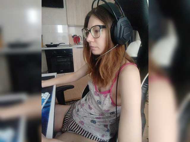 KittyMiracle's BongaCams show and profile