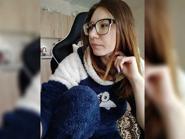 KittyMiracle's BongaCams show and profile