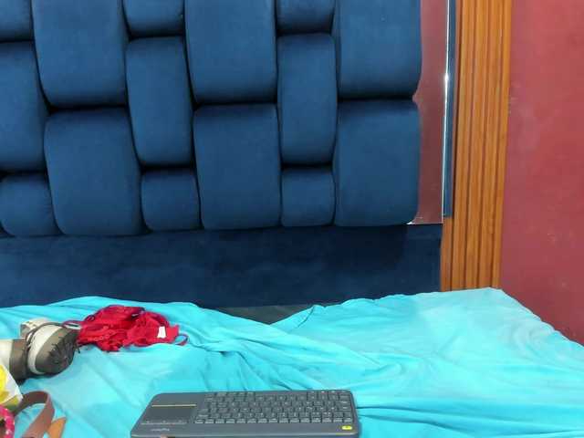 Jisooluv's BongaCams show and profile