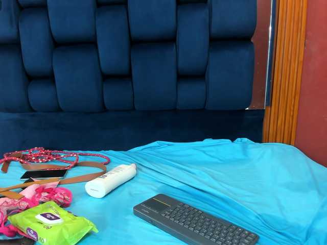 Jisooluv's BongaCams show and profile